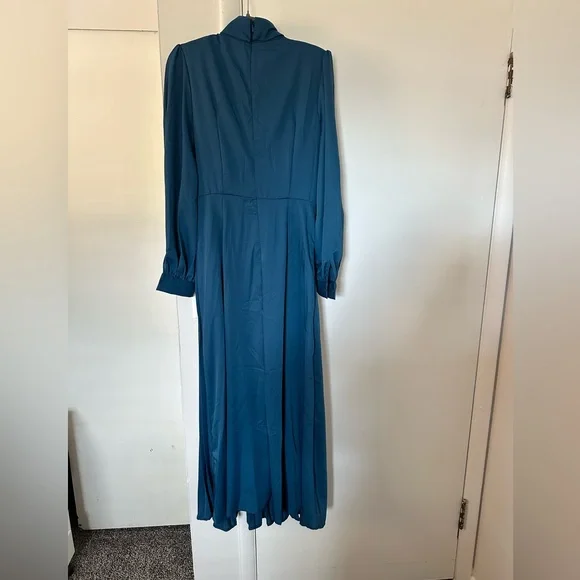 Brand new! Pleated Faux Wrap Dress - Picture 2 of 3